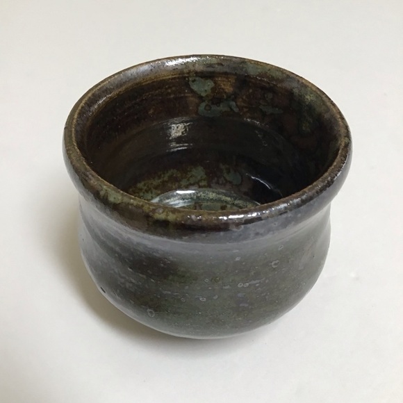 Studio Art Pottery Tea Bowl Sake Cup Handmade Green Glaze Brown Signed Vintage - Picture 10 of 16